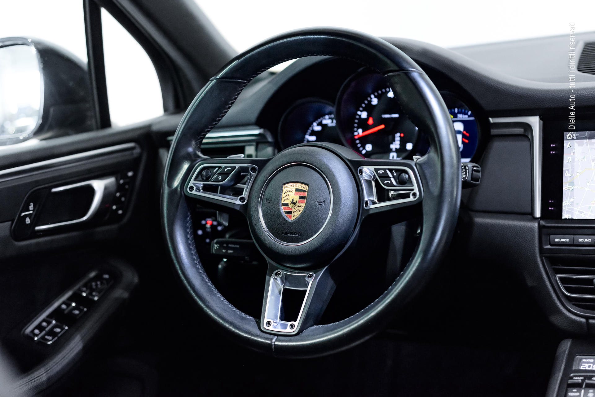 Porsche Macan 2.0 245cv pdk