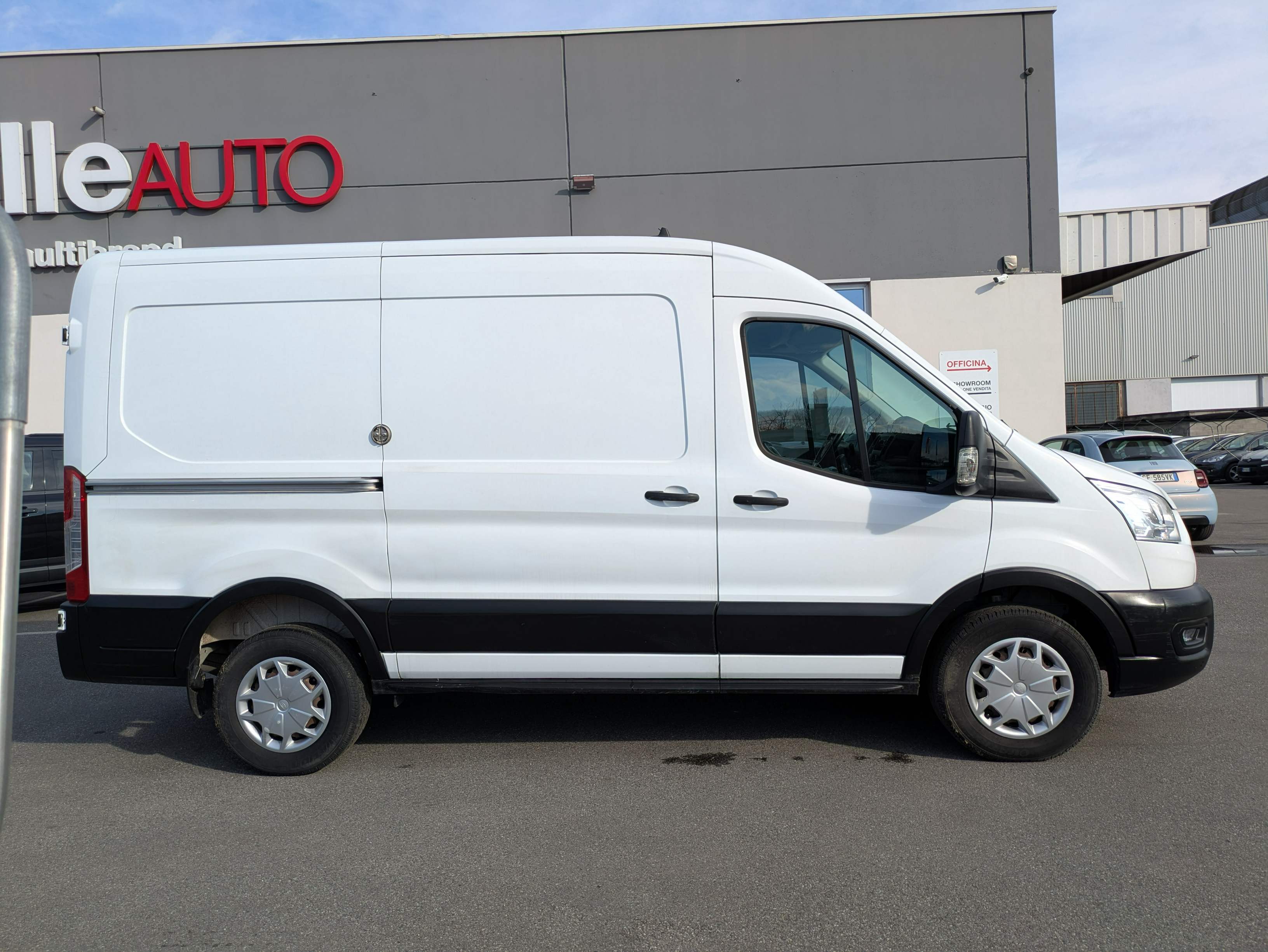 Ford Transit 330 2.0 tdci 130cv trend L2H2 E6.2