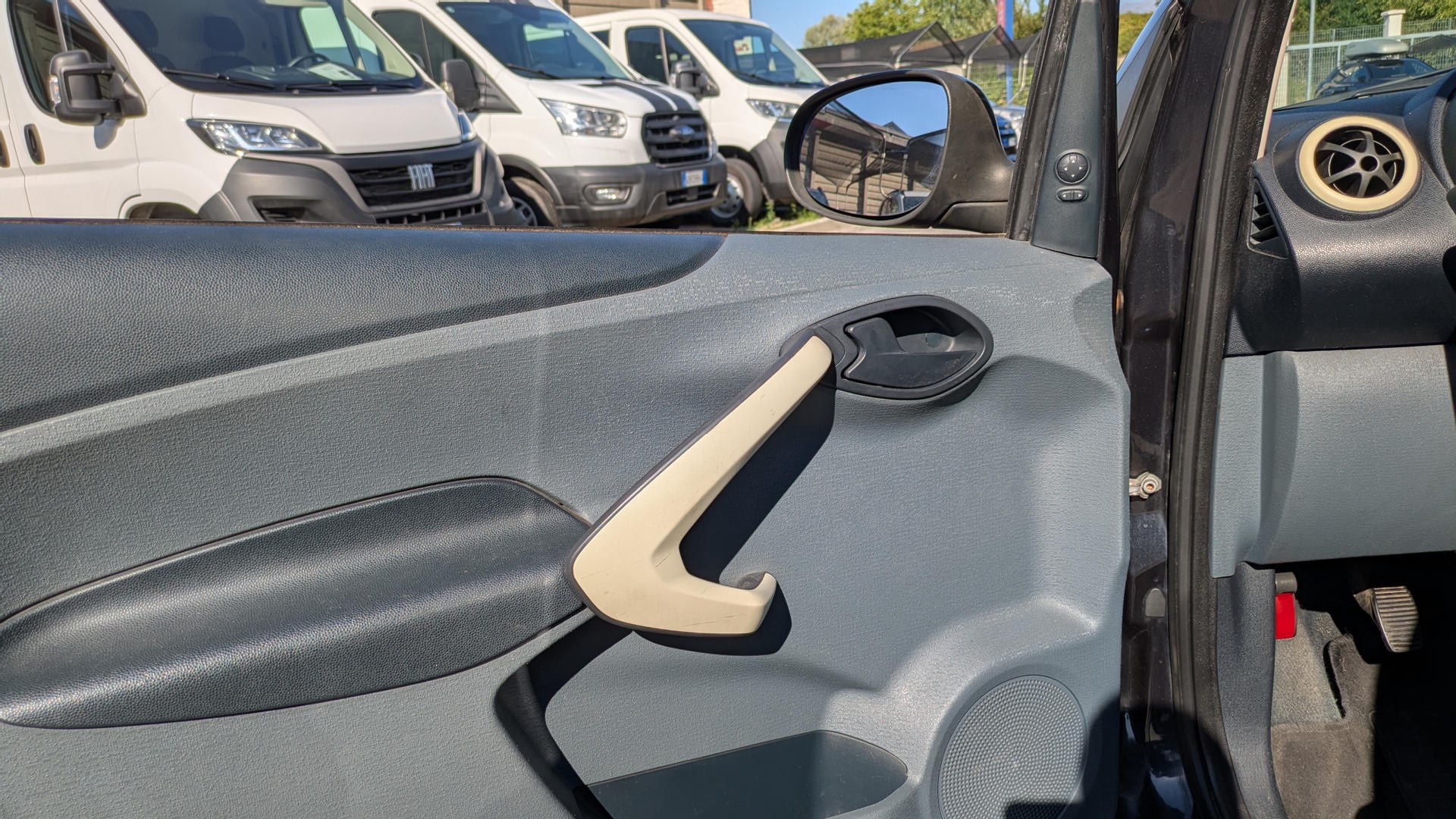 Ford Ka 1.2 + 69cv 3P