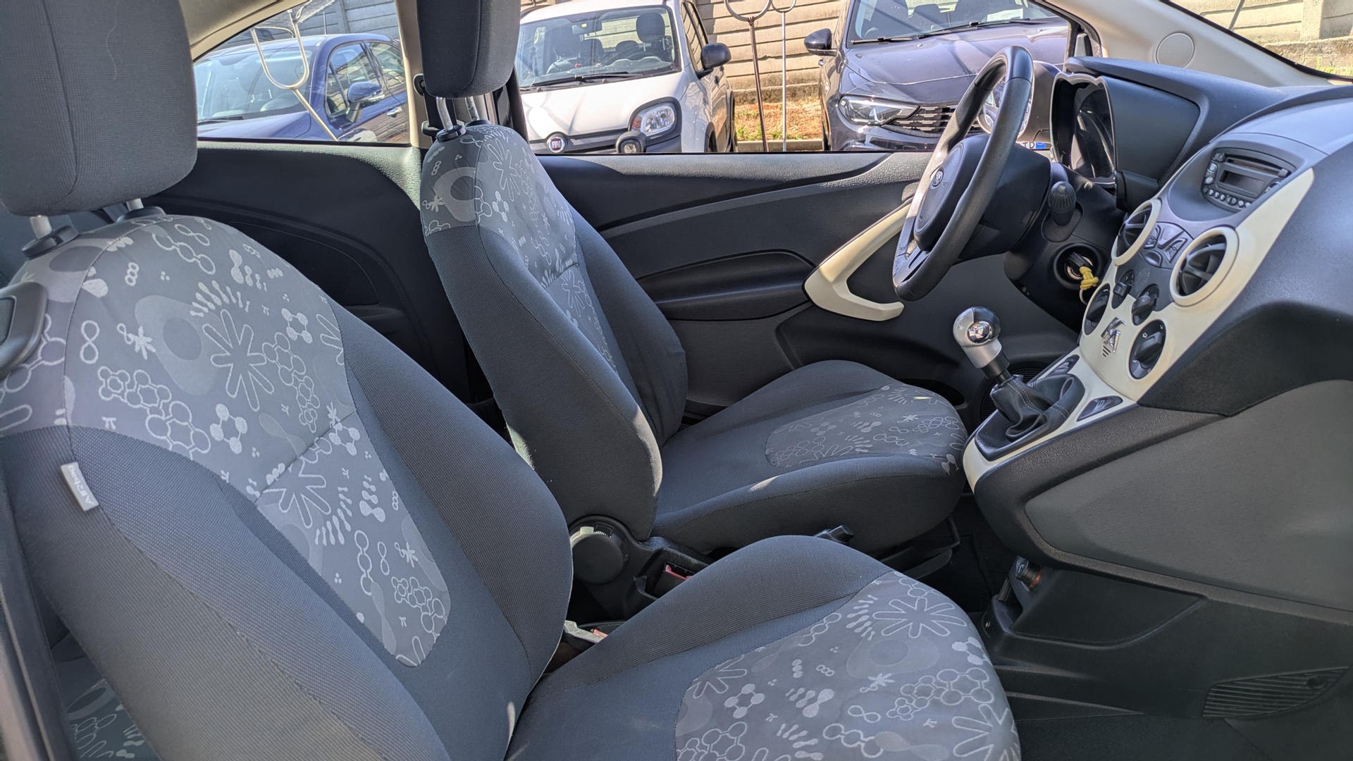 Ford Ka 1.2 + 69cv 3P