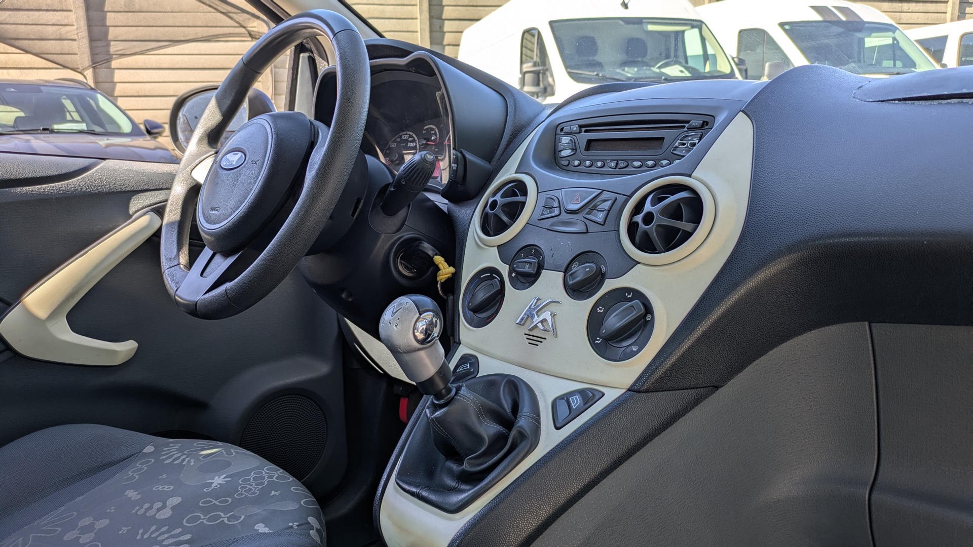 Ford Ka 1.2 + 69cv 3P