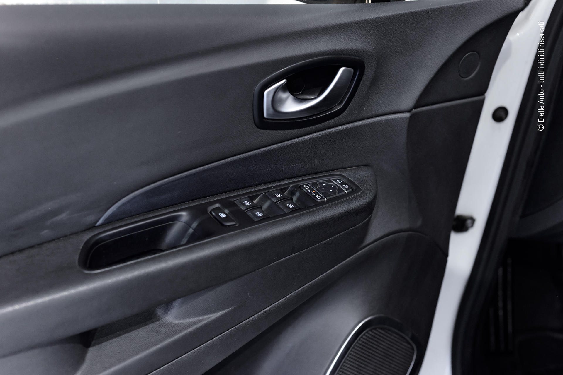 Renault Captur 1.5 dci Intens 110cv