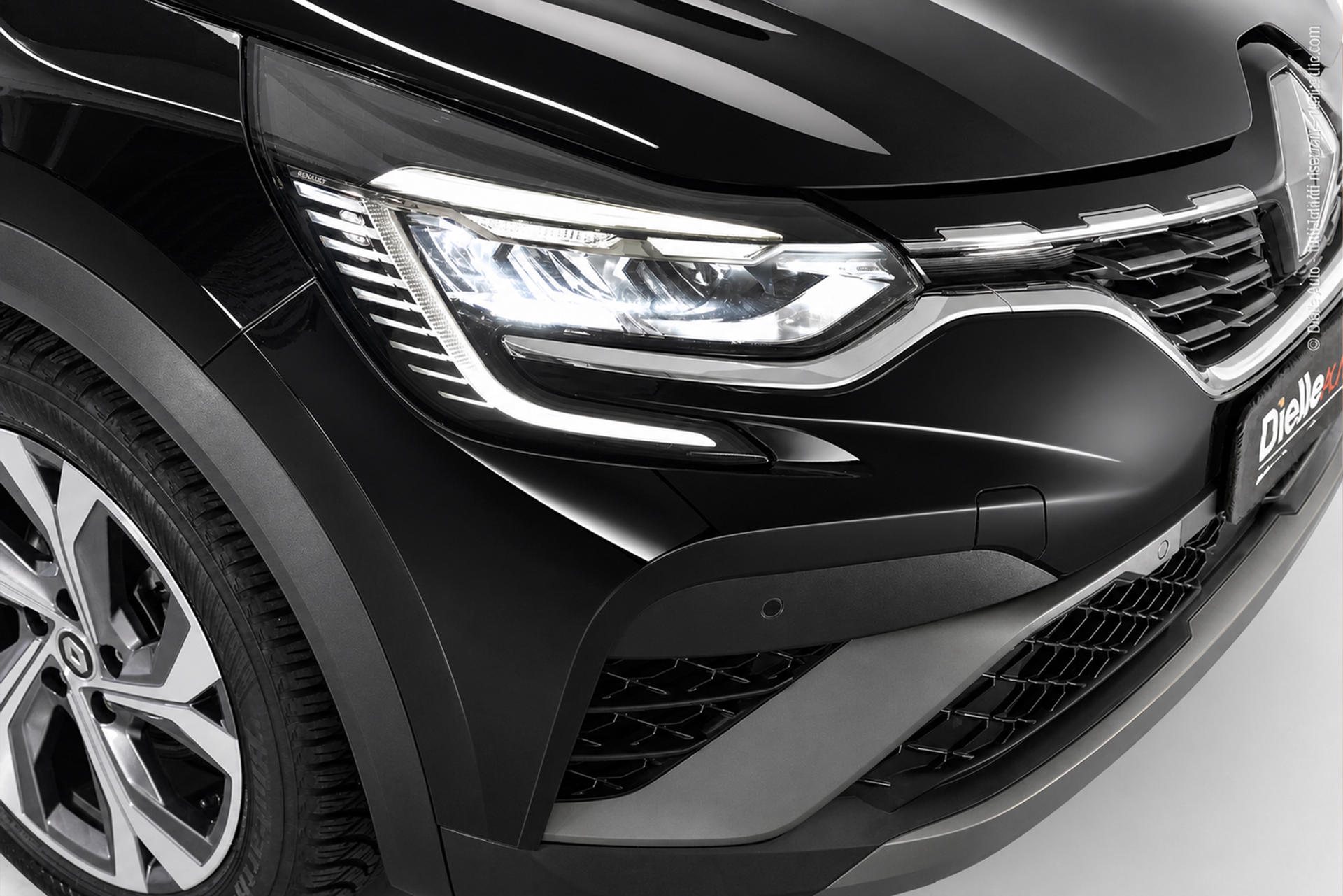 Renault Captur 1.6 E-Tech hybrid RS Line 145cv auto