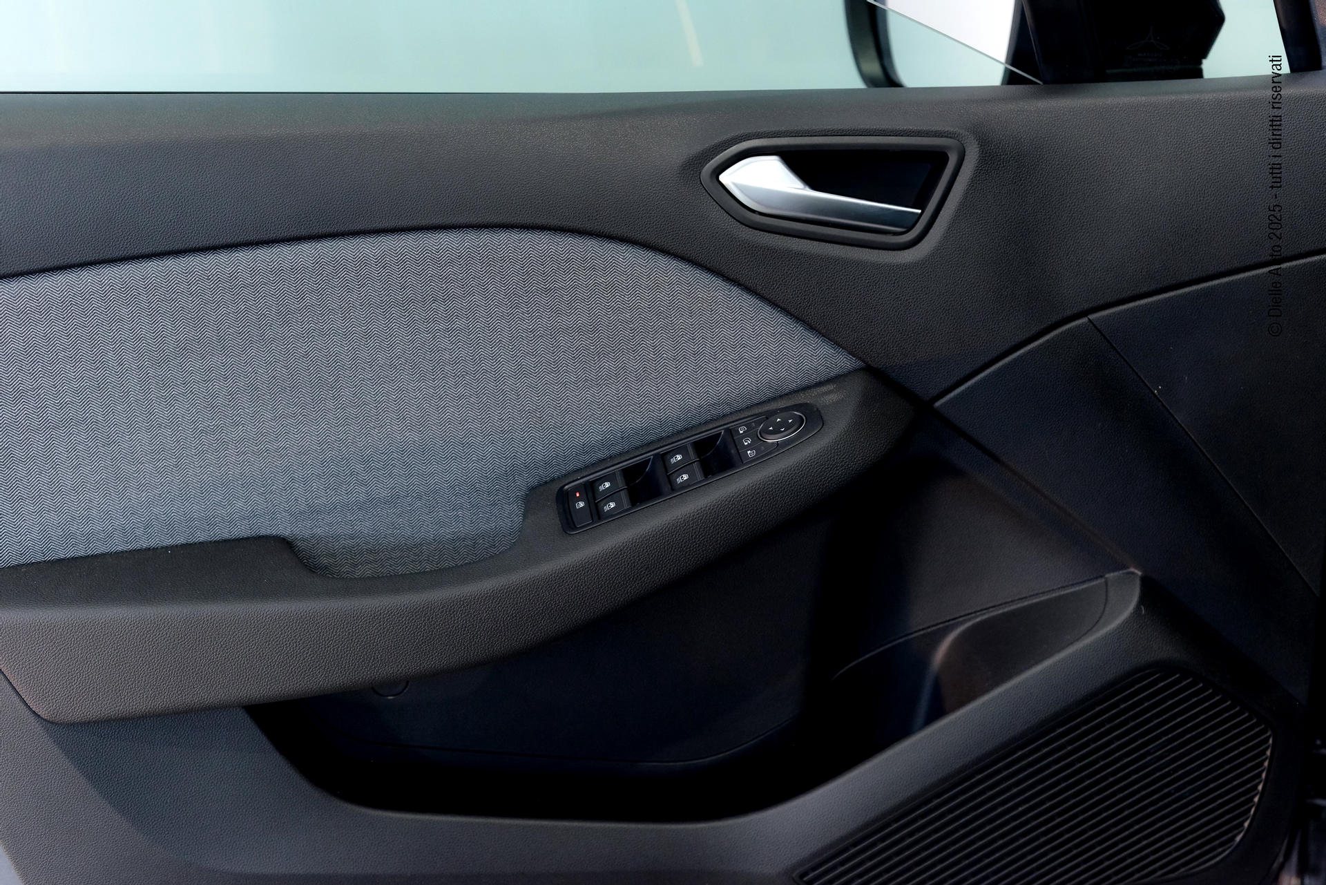 Renault Clio 1.0 TCe 100CV MT GPL Techno