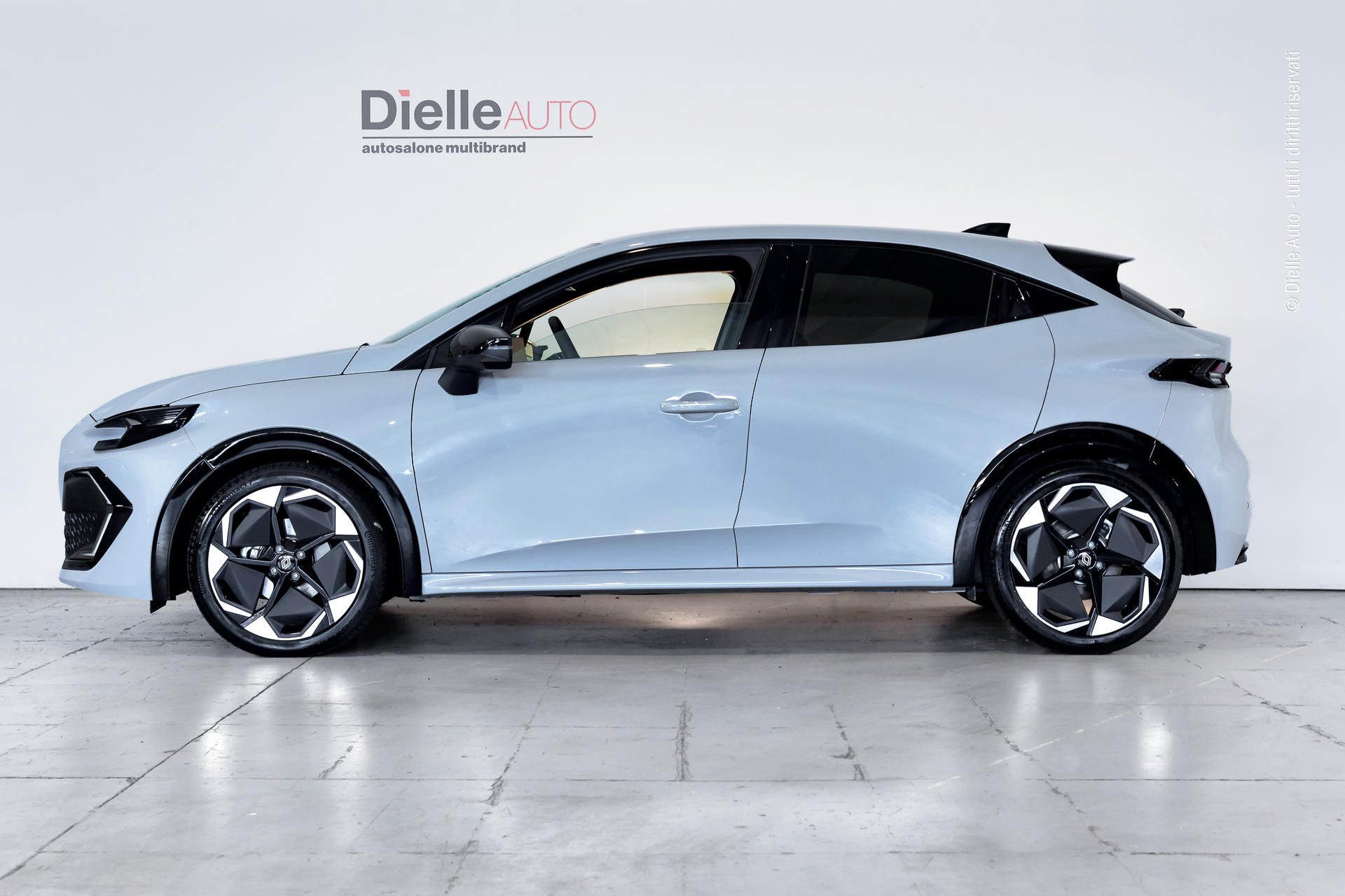 Renault Clio 1.8 full hybrid E-Tech Techno 160cv auto