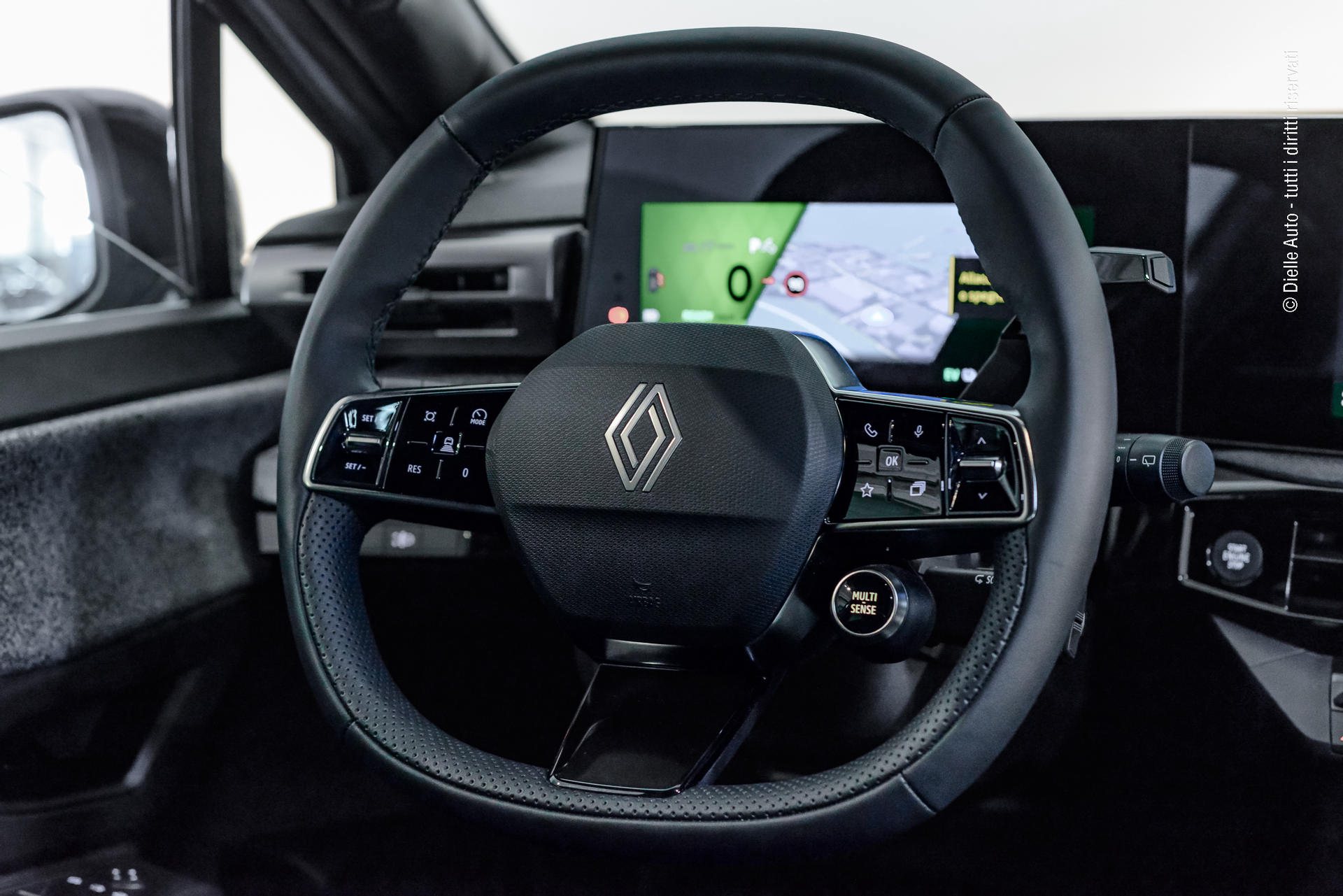 Renault Clio 1.8 full hybrid E-Tech Techno 160cv auto