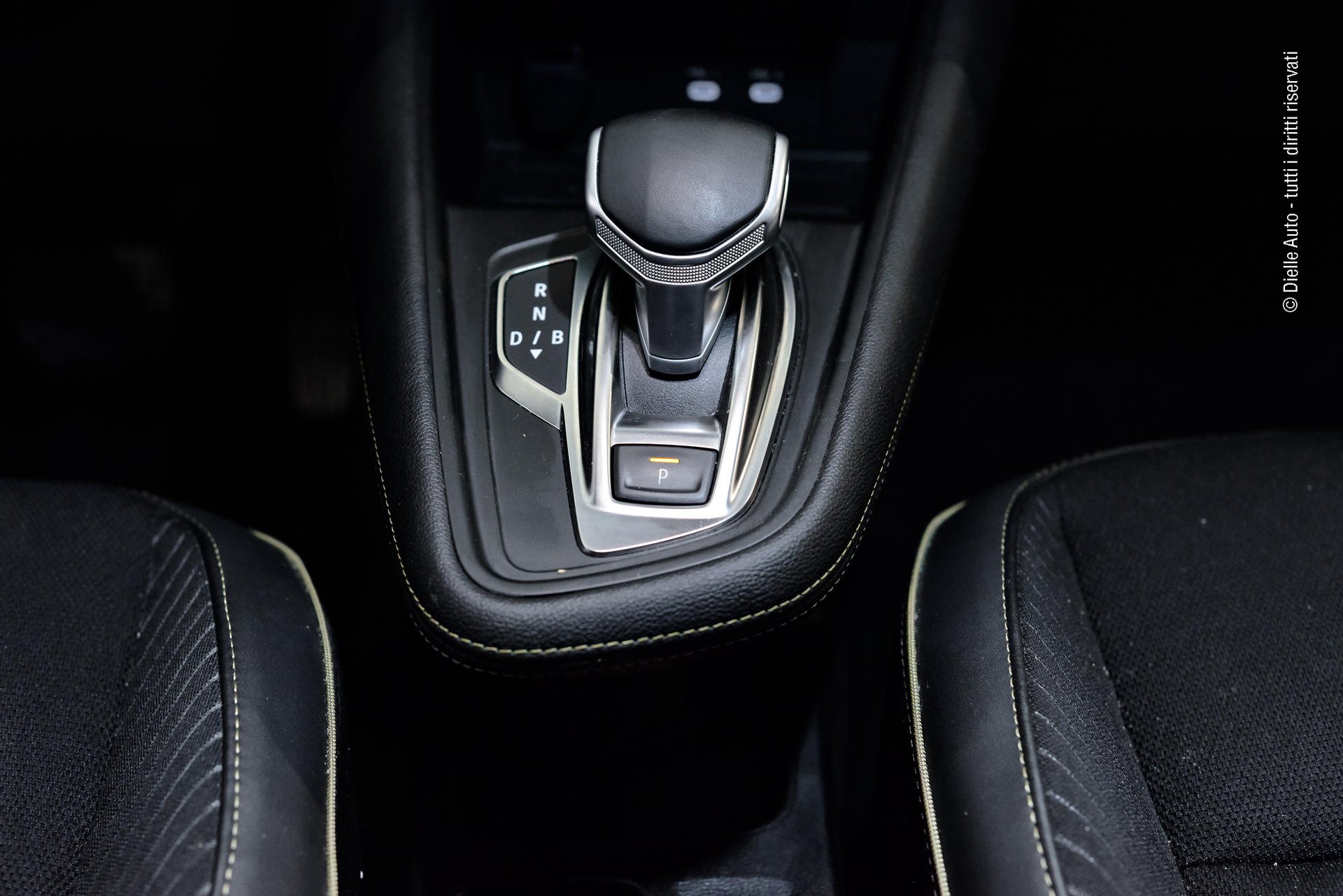 Renault Symbioz 1.6 E-Tech full hybrid Iconic 145cv auto