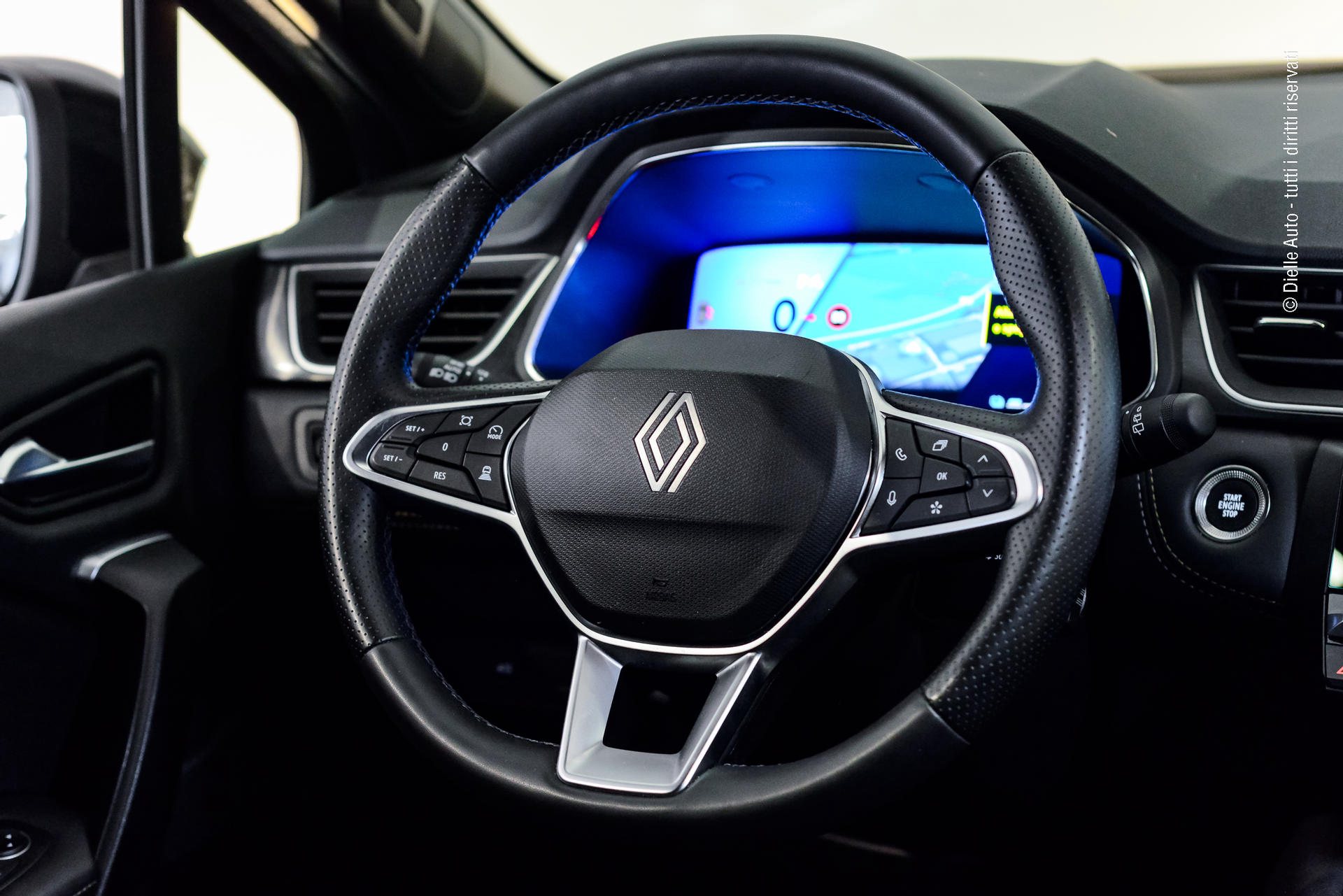 Renault Symbioz 1.6 E-Tech full hybrid Iconic 145cv auto