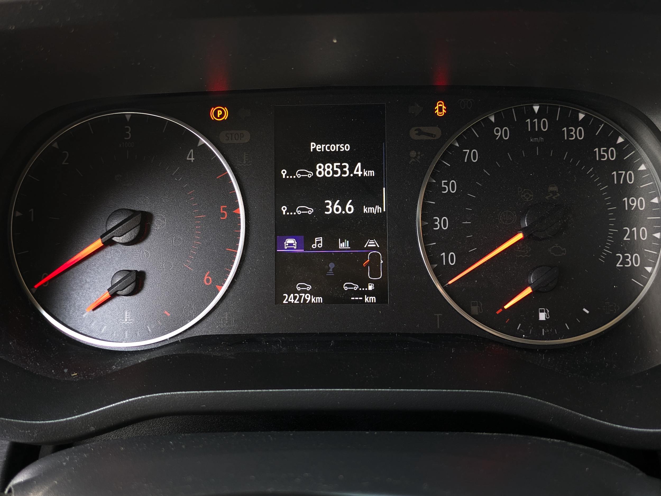 Renault T30 2.0 dci 130cv L2H1 Advance my23