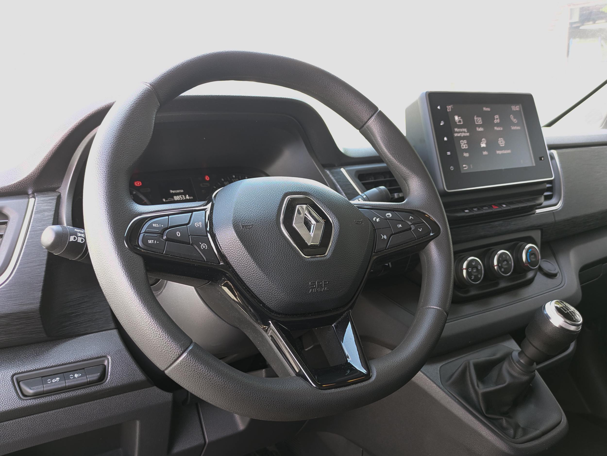 Renault T30 2.0 dci 130cv L2H1 Advance my23