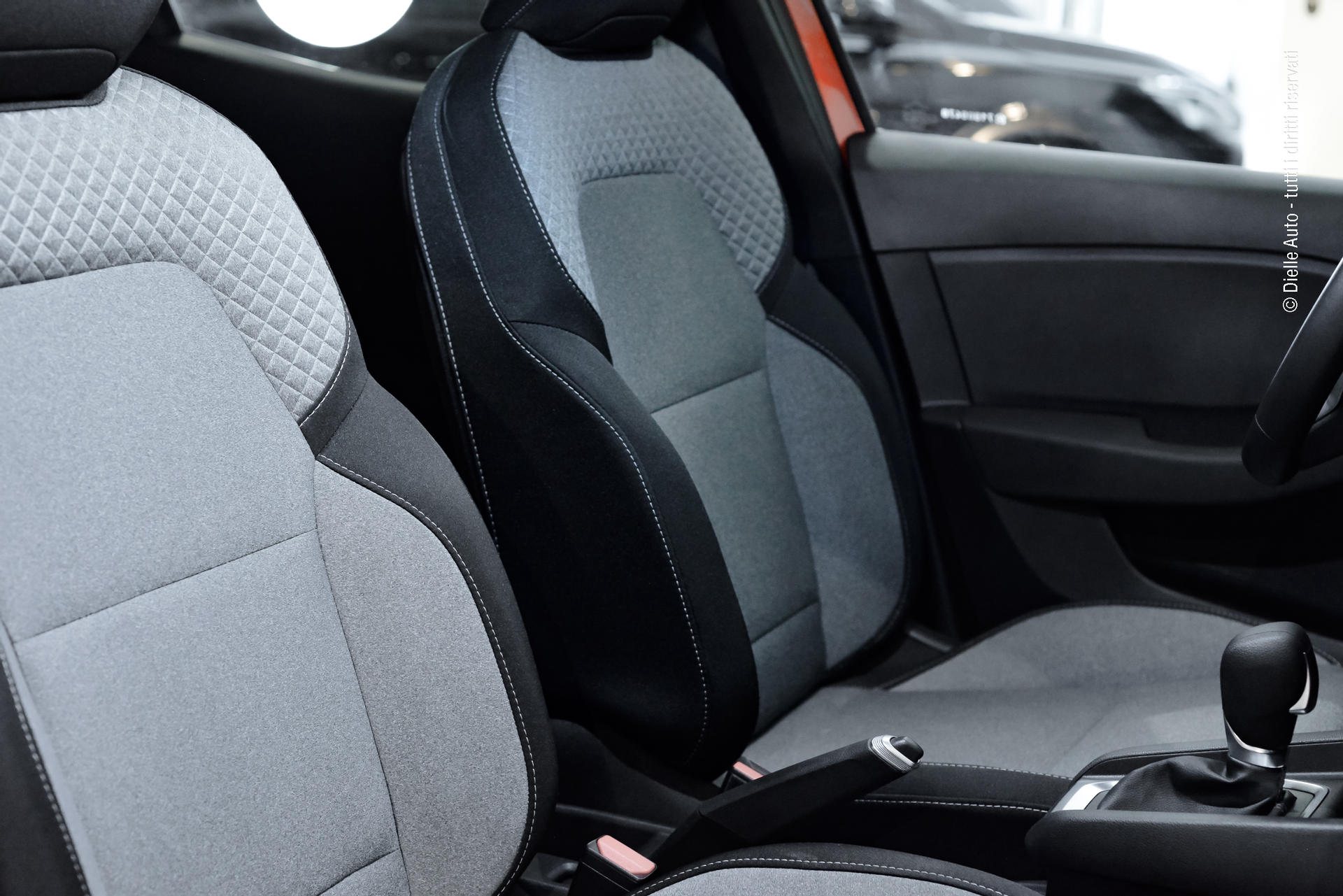 Renault Clio 1.6 E-Tech full hybrid Evolution 145cv