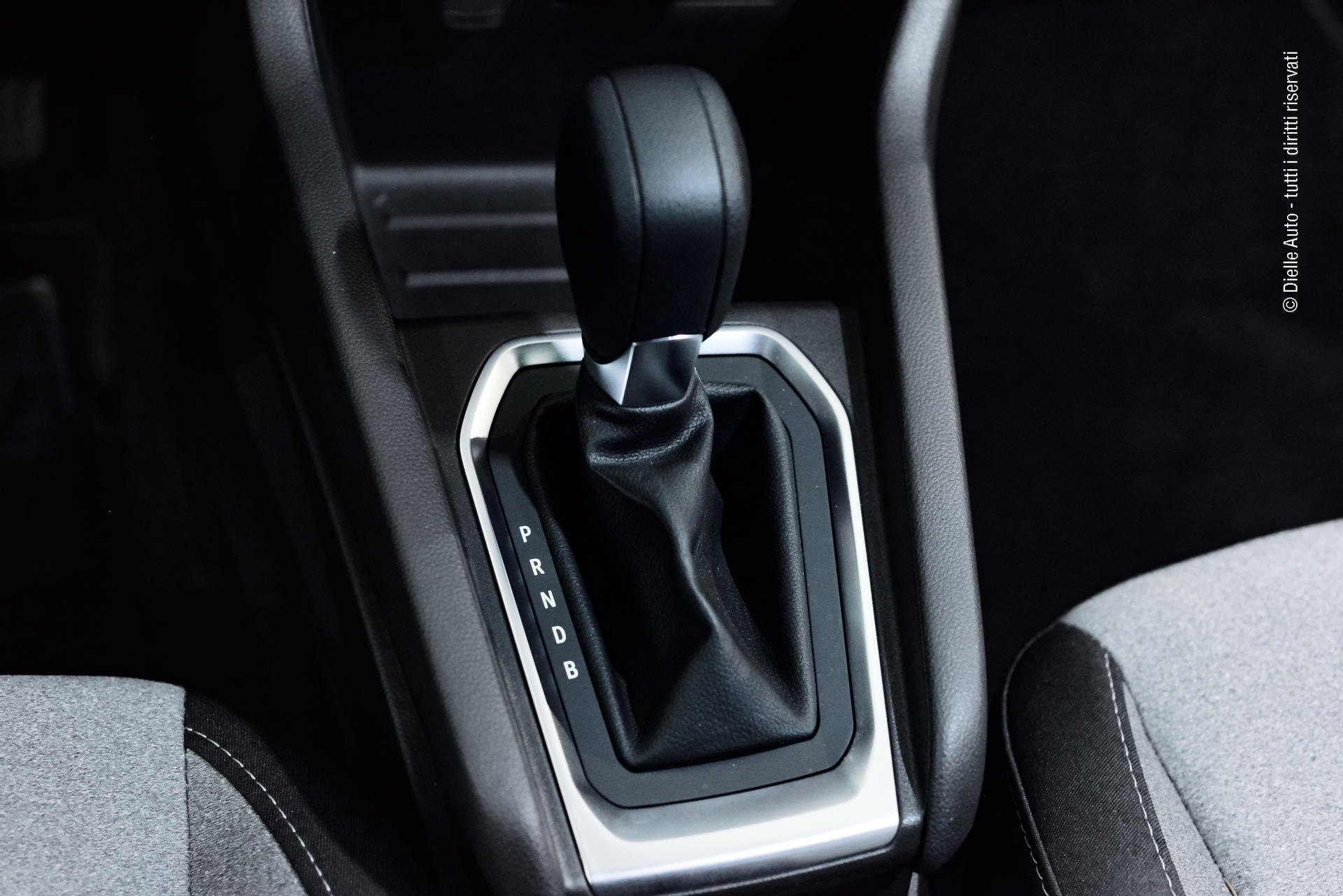 Renault Clio 1.6 E-Tech full hybrid Evolution 145cv