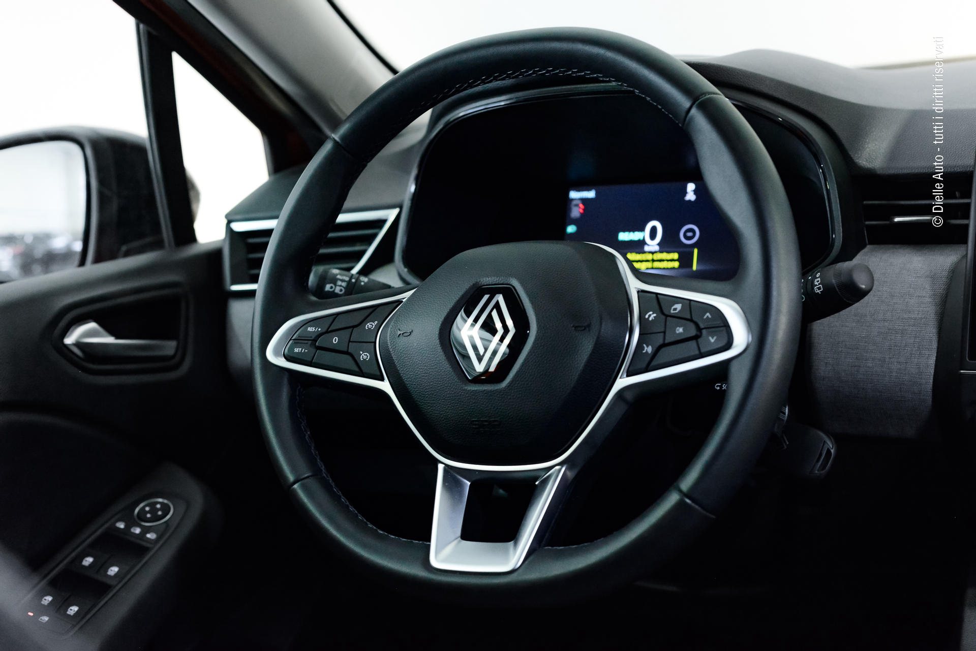 Renault Clio 1.6 E-Tech full hybrid Evolution 145cv