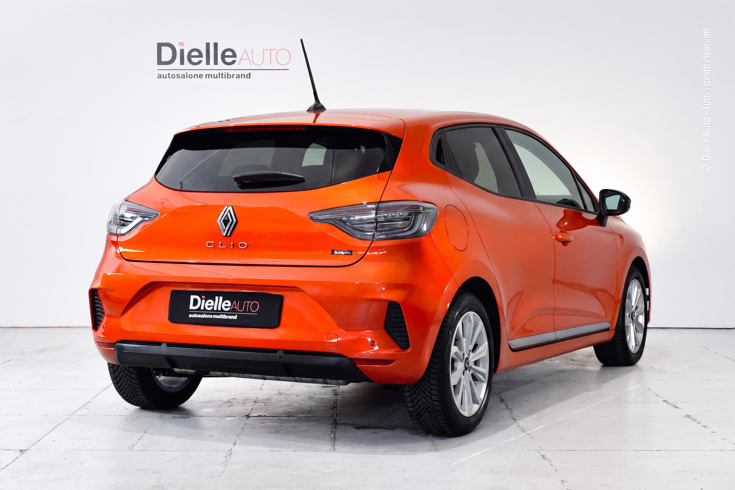 Renault Clio 1.6 E-Tech full hybrid Evolution 145cv