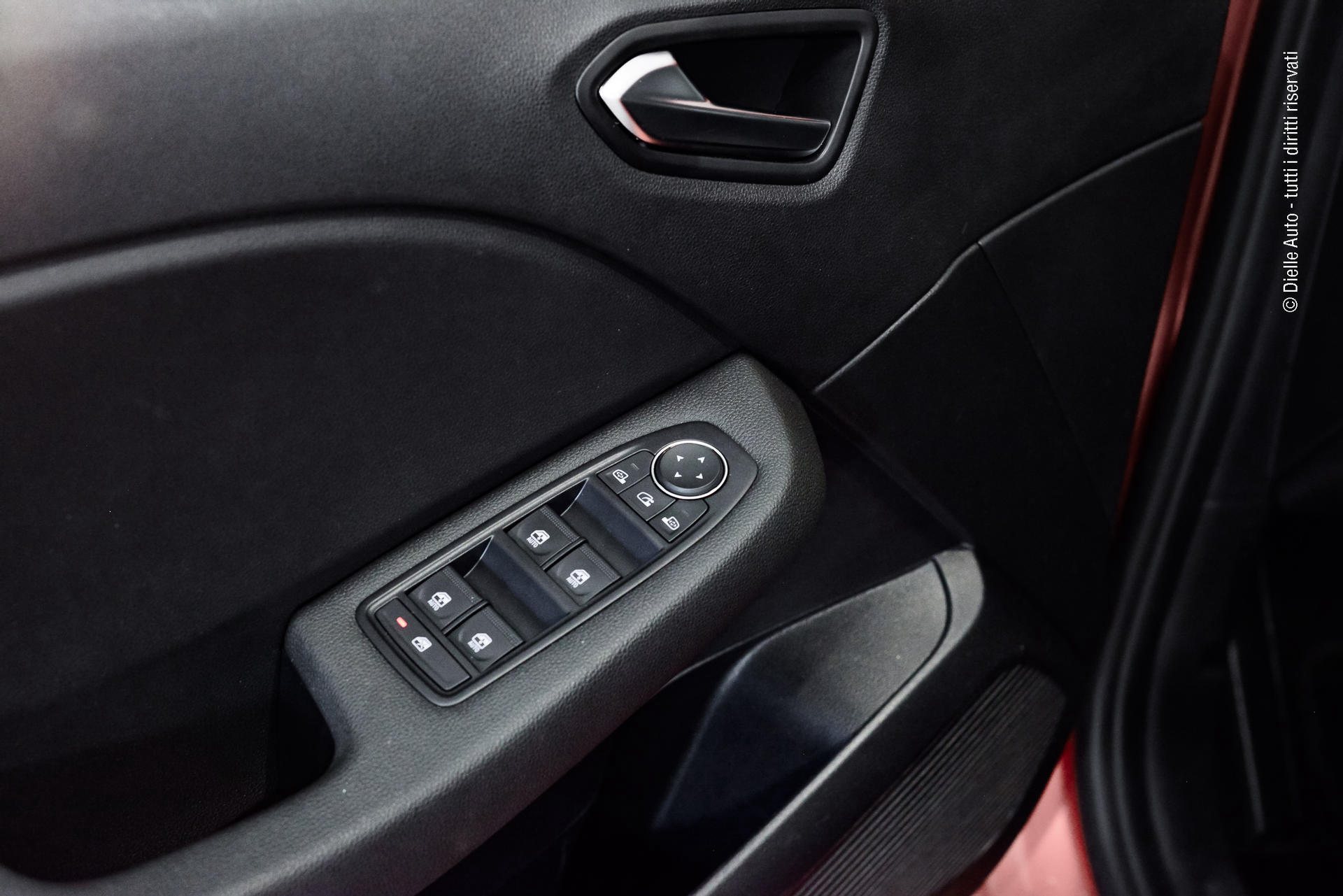 Renault Clio 1.6 E-Tech full hybrid Evolution 145cv