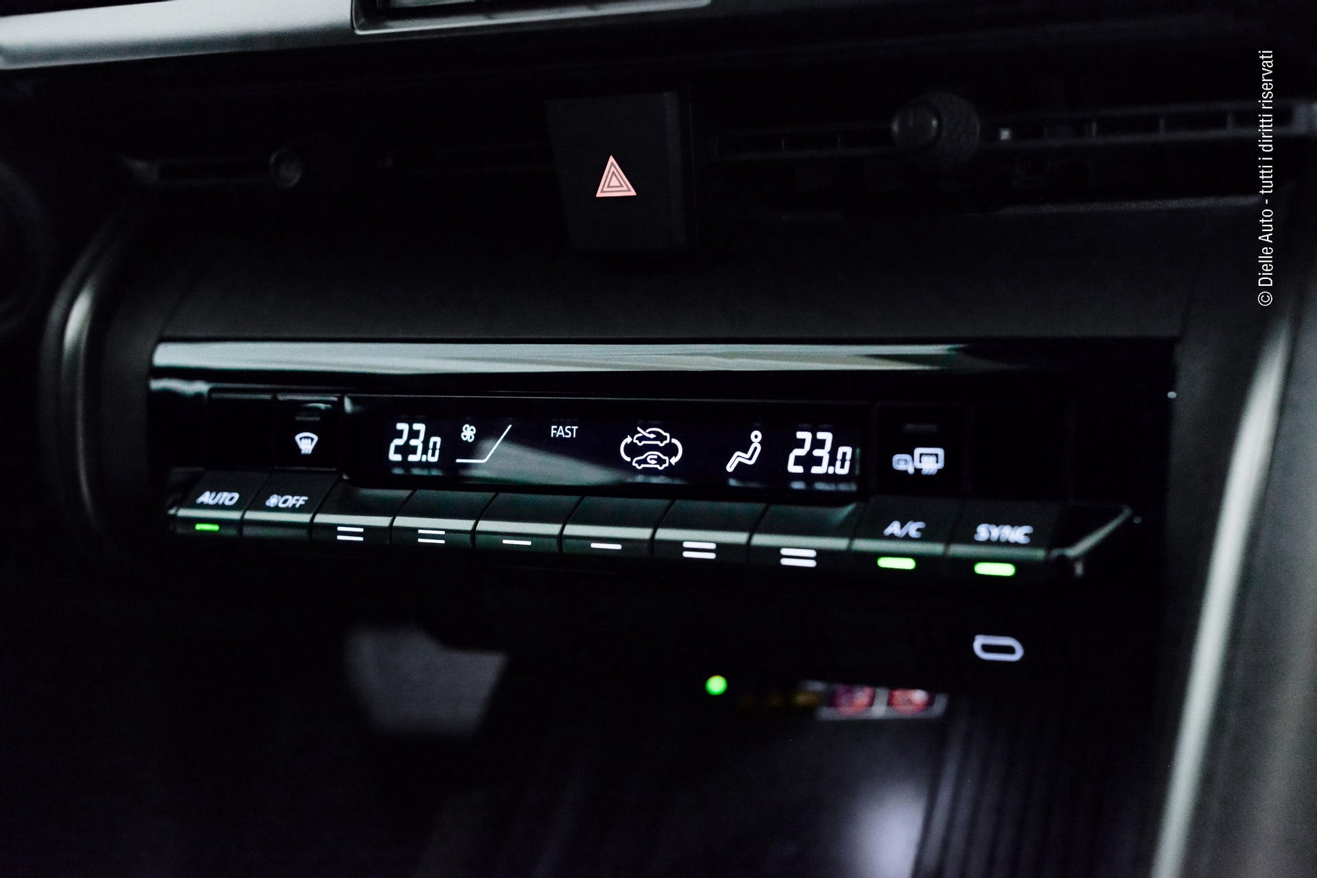 Toyota C-HR 1.8 hev Trend fwd e-cvt