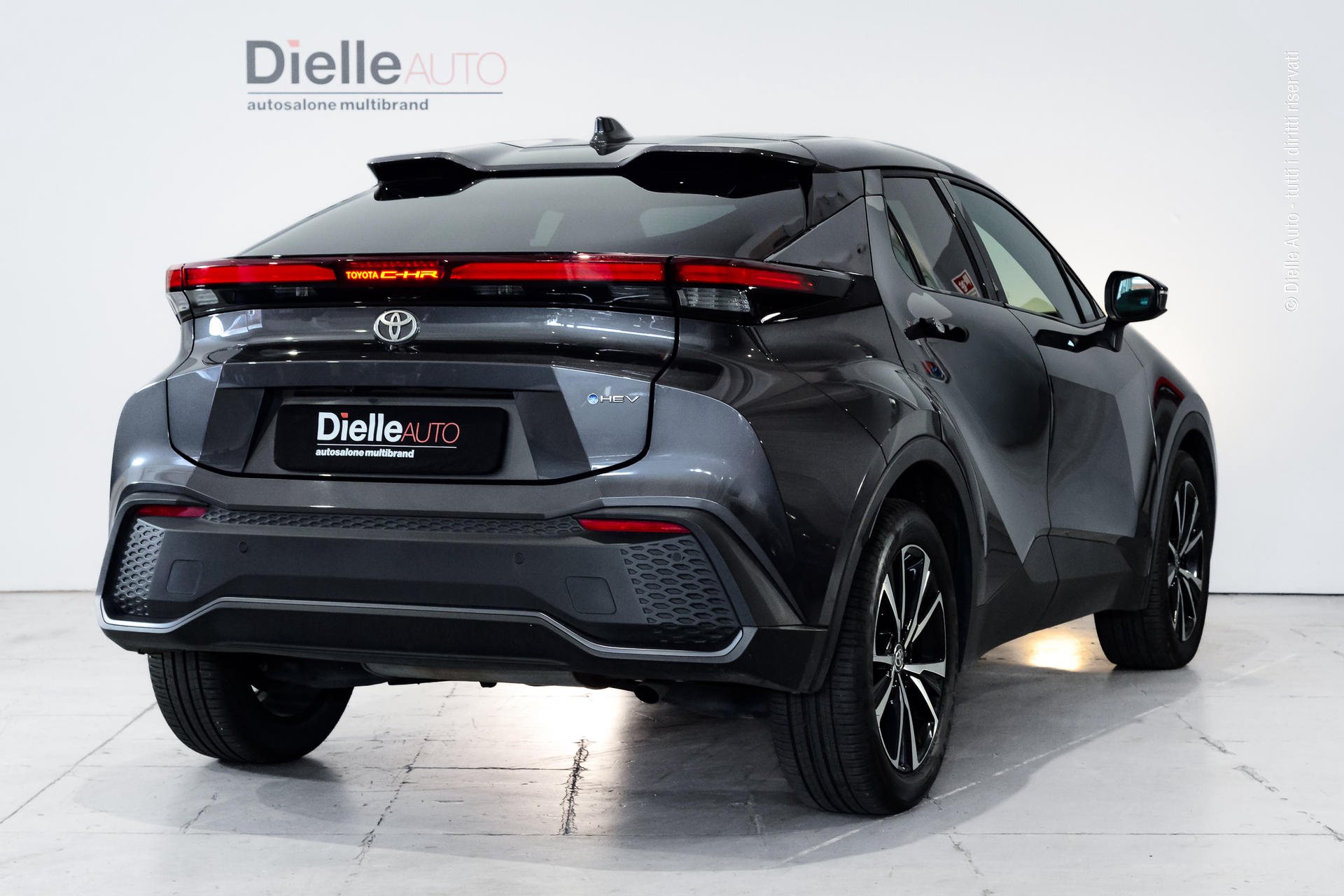 Toyota C-HR 1.8 hev Trend fwd e-cvt