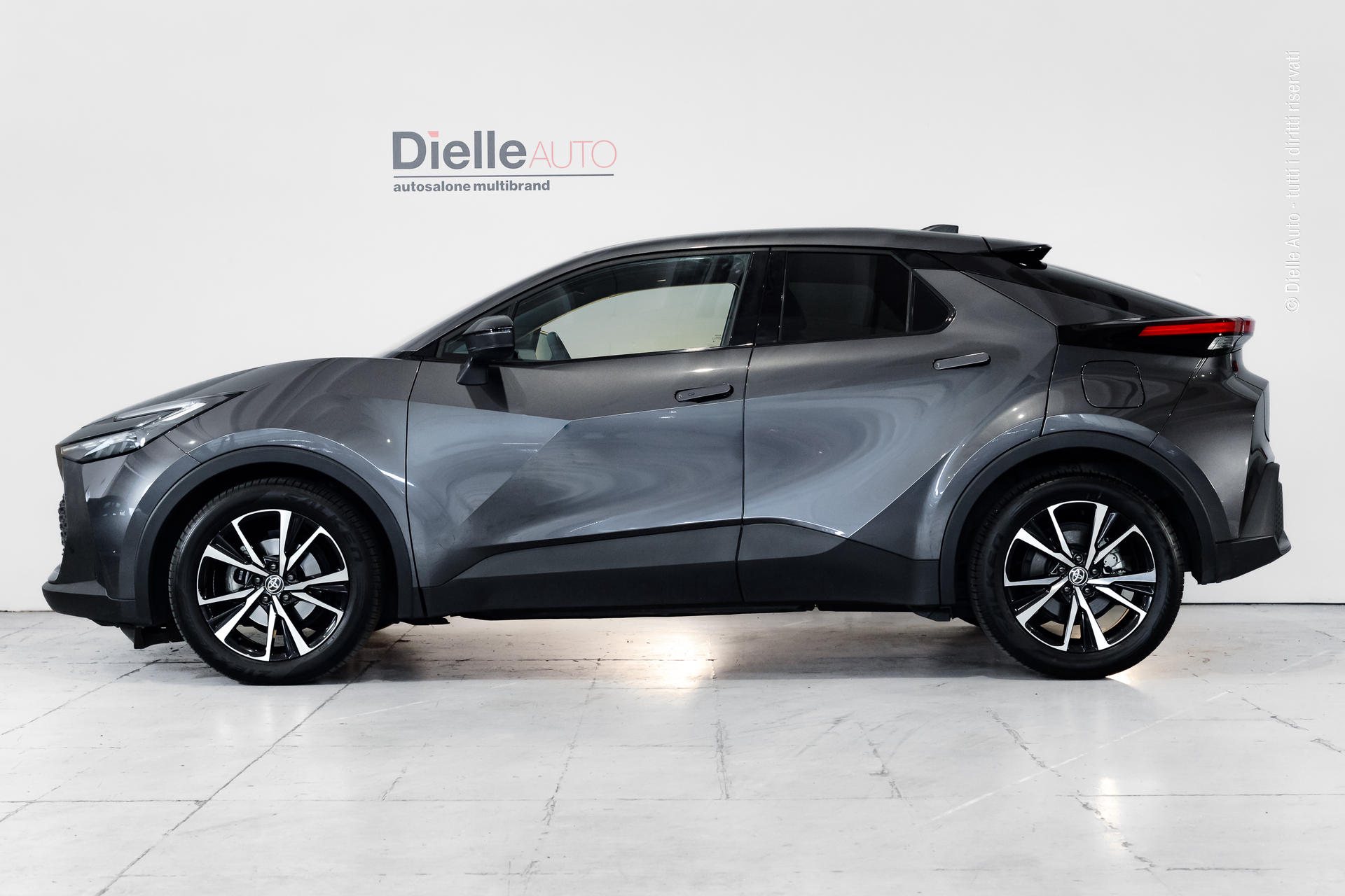 Toyota C-HR 1.8 hev Trend fwd e-cvt