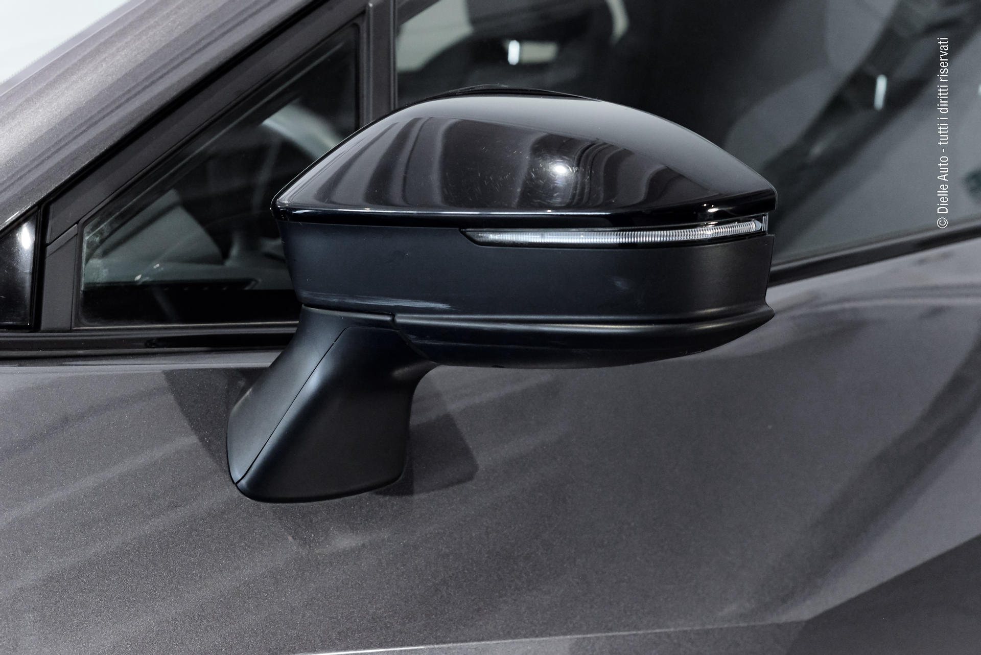 Toyota C-HR 1.8 hev Trend fwd e-cvt