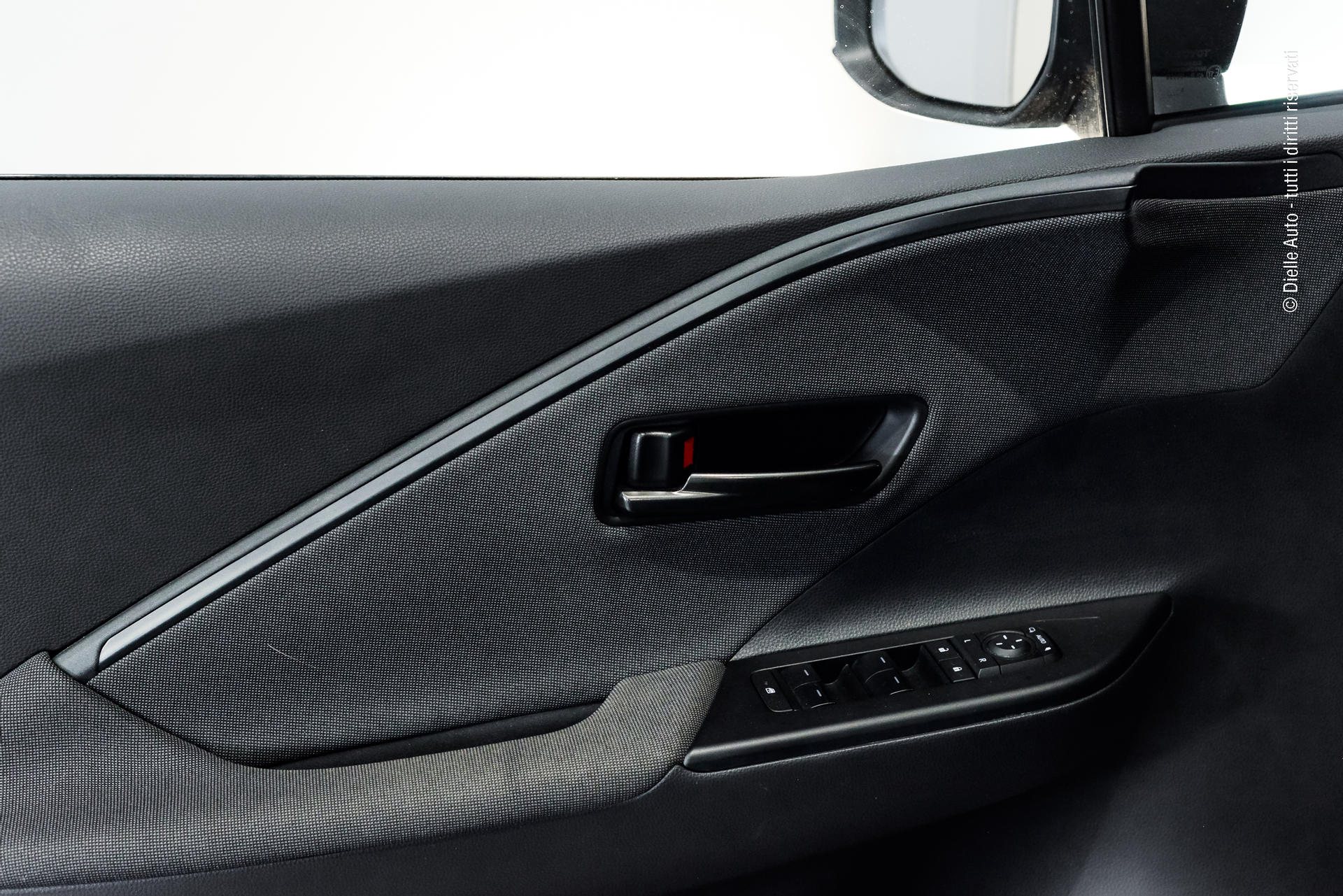 Toyota C-HR 1.8 hev Trend fwd e-cvt