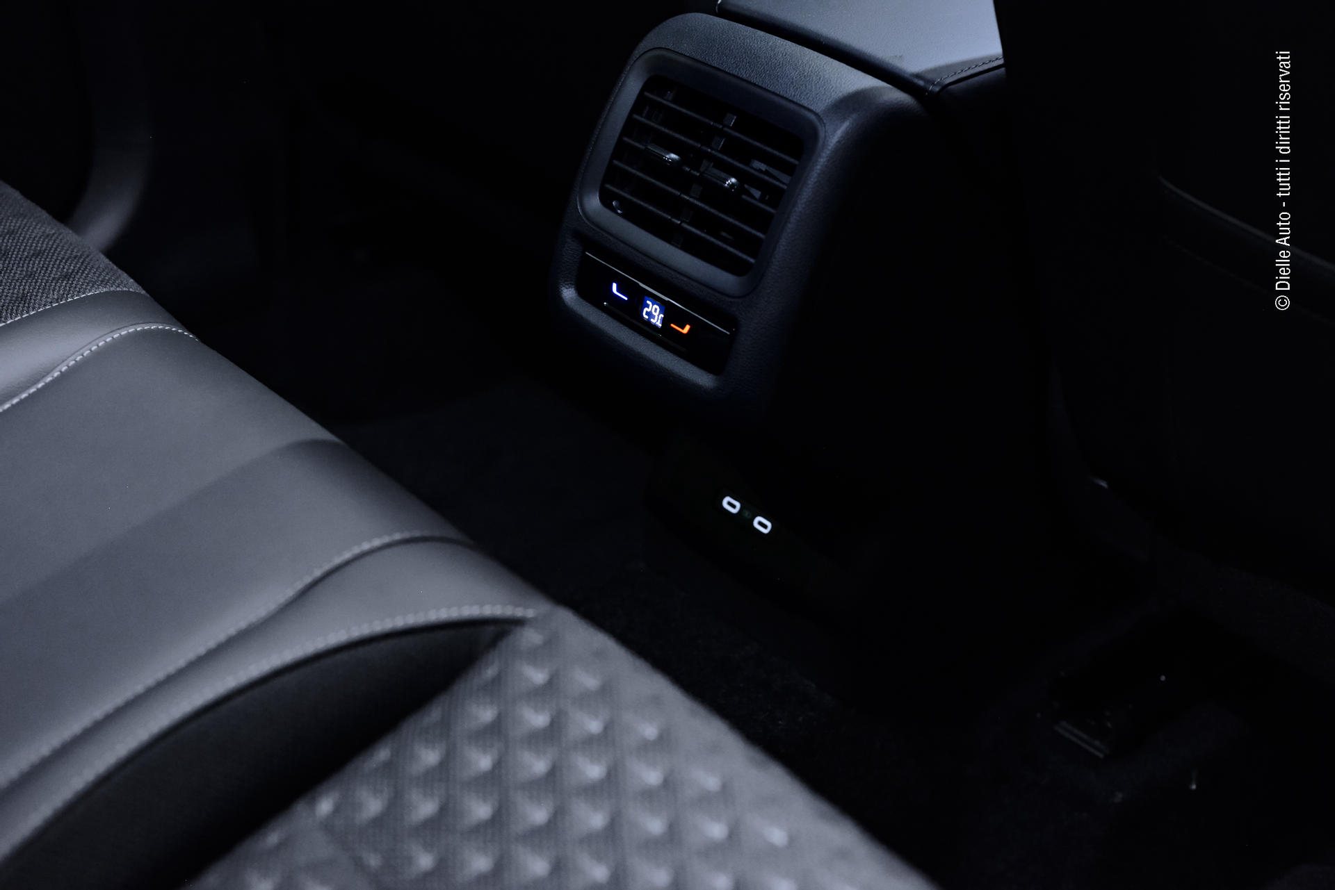 Volkswagen T-Roc 1.5 etsi R-Line 150cv dsg