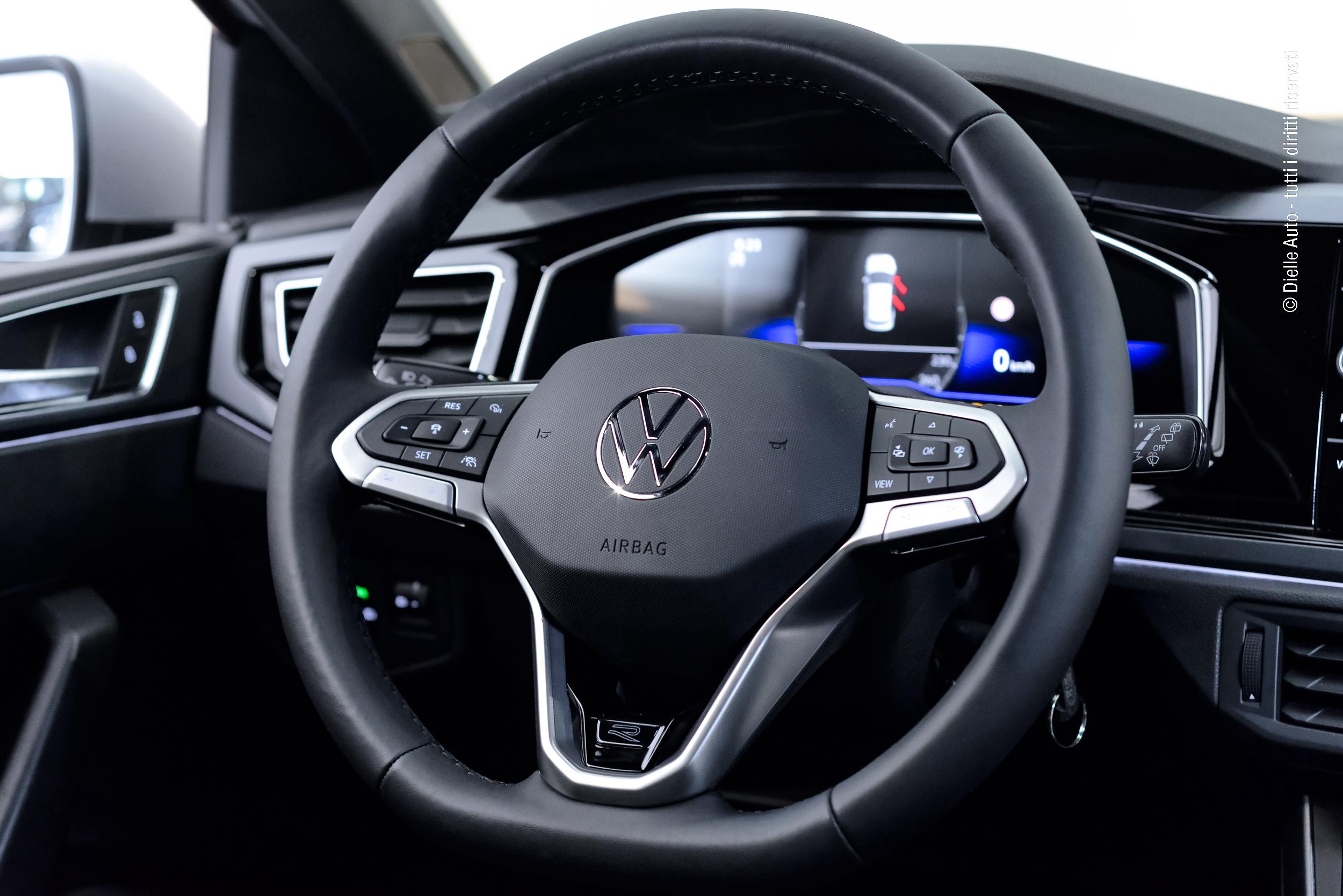Volkswagen Polo 1.0 tsi R-Line Plus 95cv
