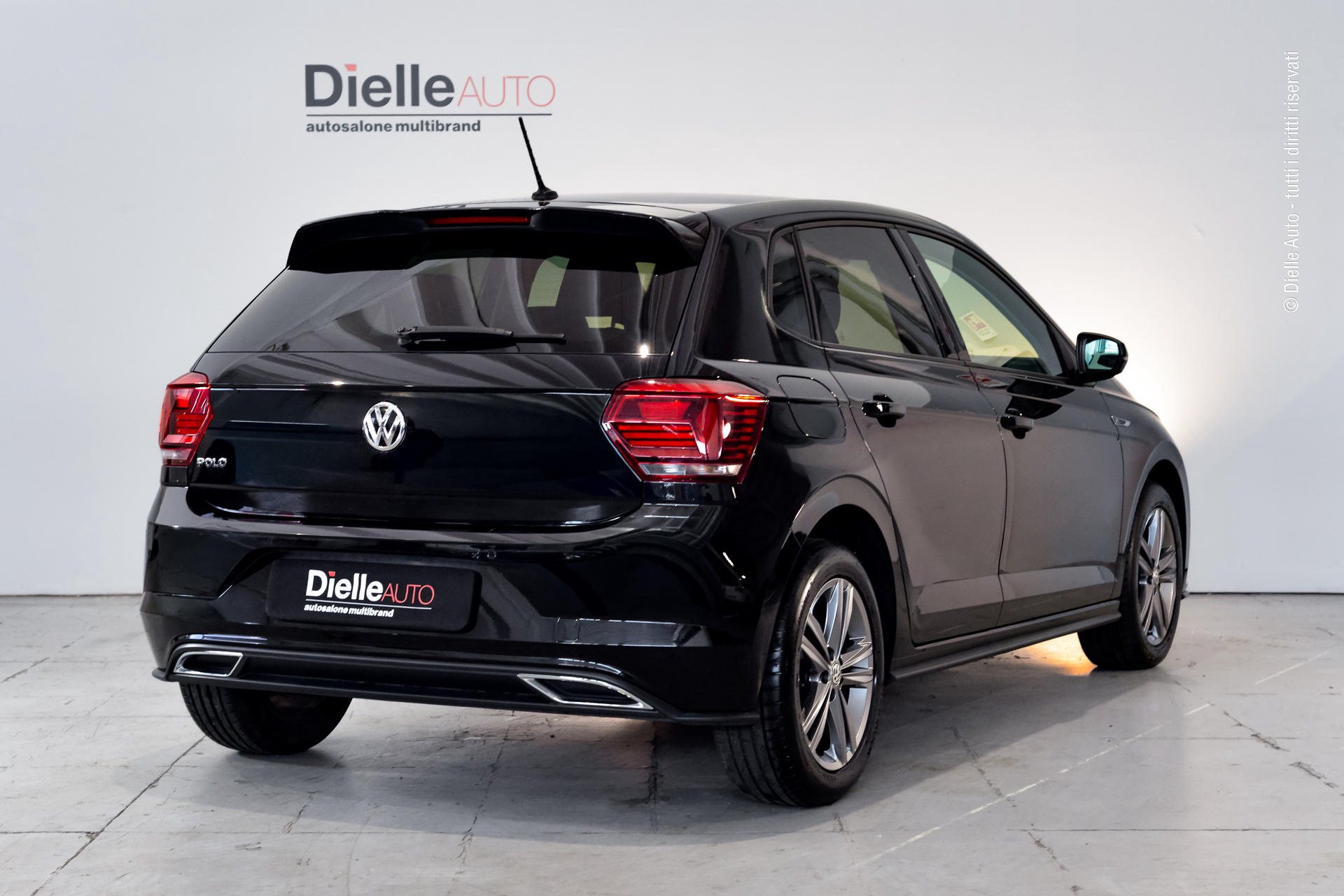 Volkswagen Polo 1.6 TDI 95 CV Comfortline + R-Line exterior pack