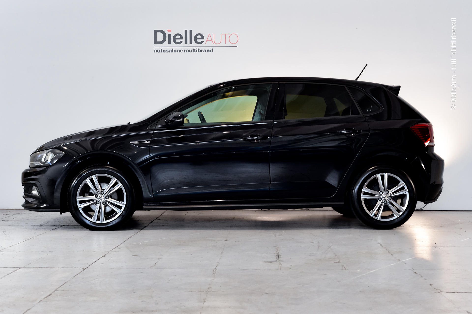 Volkswagen Polo 1.6 TDI 95 CV Comfortline + R-Line exterior pack