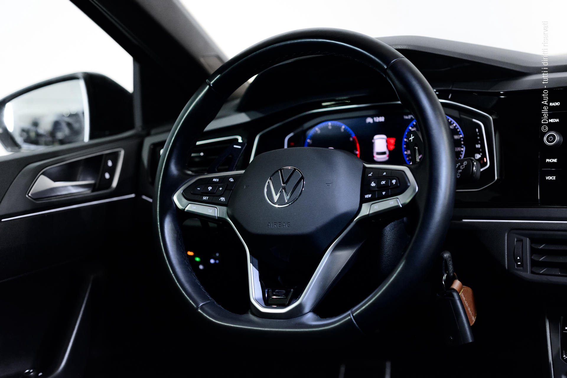 Volkswagen Polo 1.0 tsi R-Line 110cv dsg