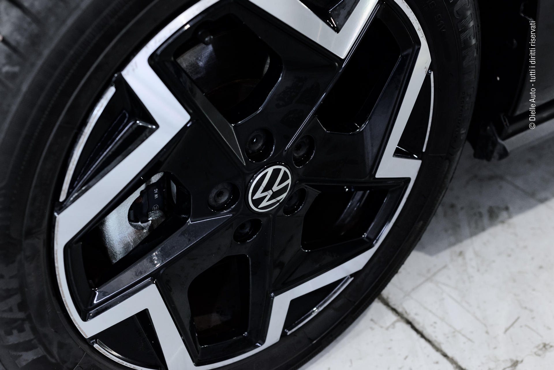 Volkswagen Polo 1.0 tsi R-Line 115cv dsg