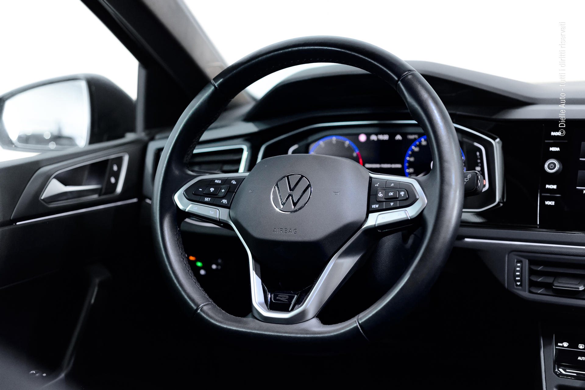 Volkswagen Polo 1.0 tsi R-Line 115cv dsg