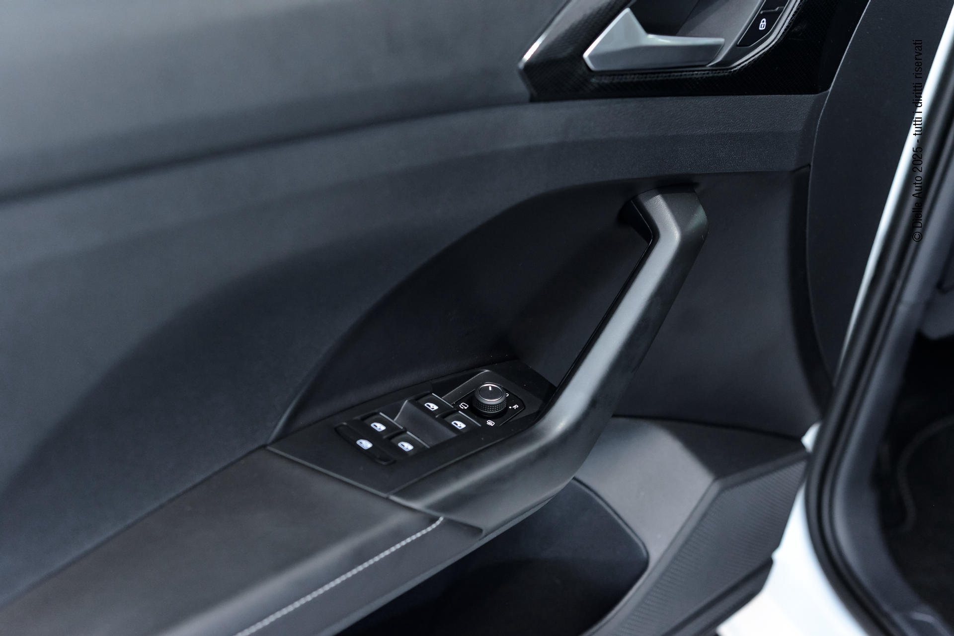 Volkswagen T-Cross 1.0 TSI 115CV MT Benzina R-Line Plus