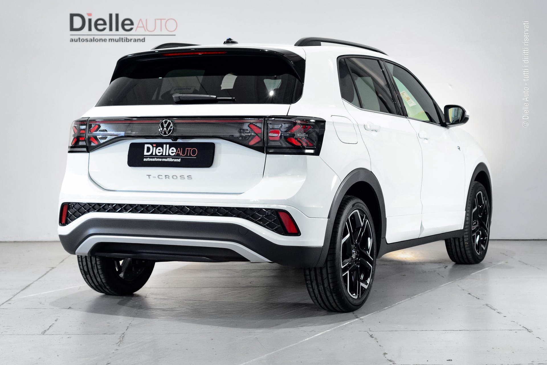 Volkswagen T-Cross 1.0 tsi R-Line Plus 115cv + pack tech