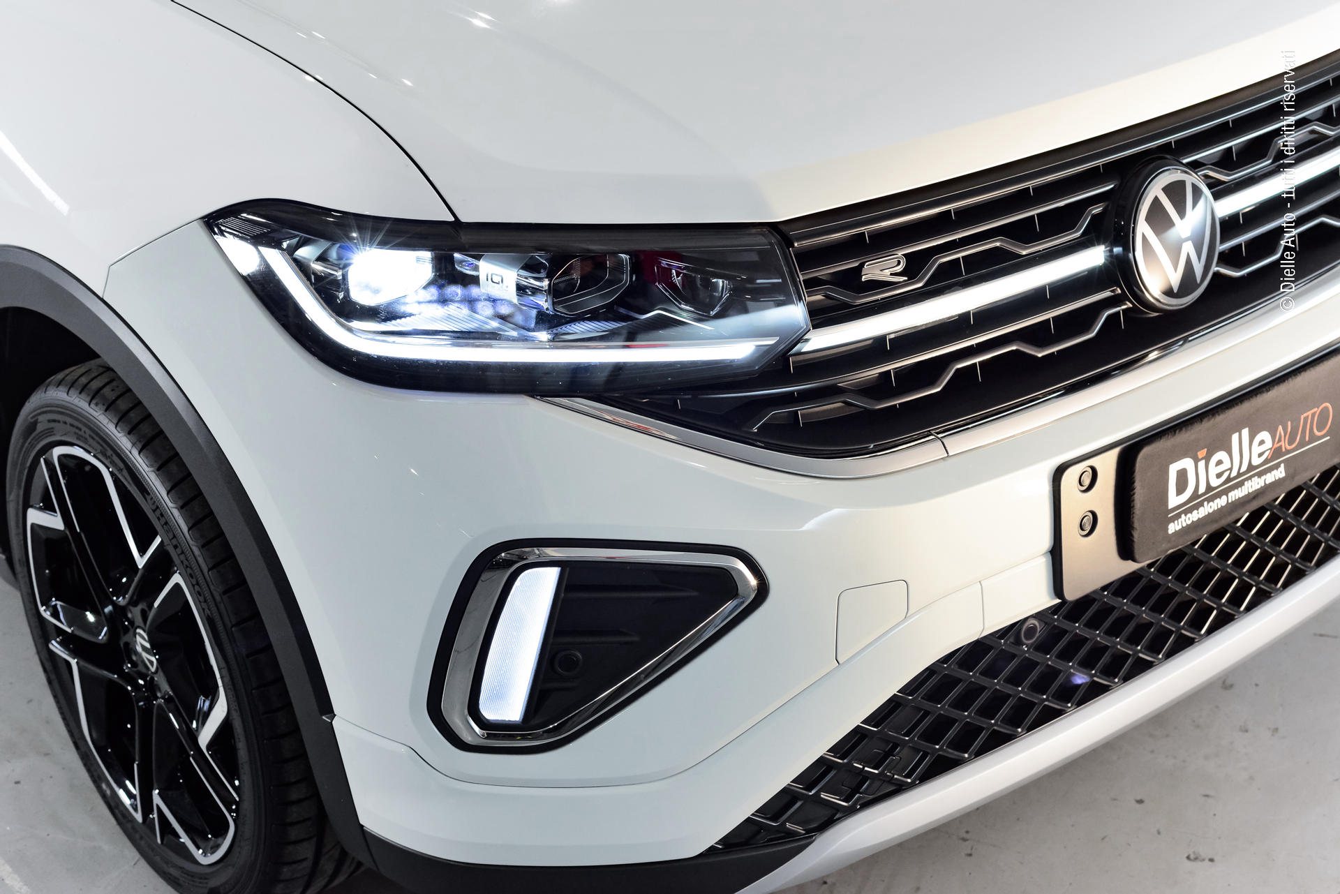 Volkswagen T-Cross 1.0 tsi R-Line Plus 115cv + pack tech