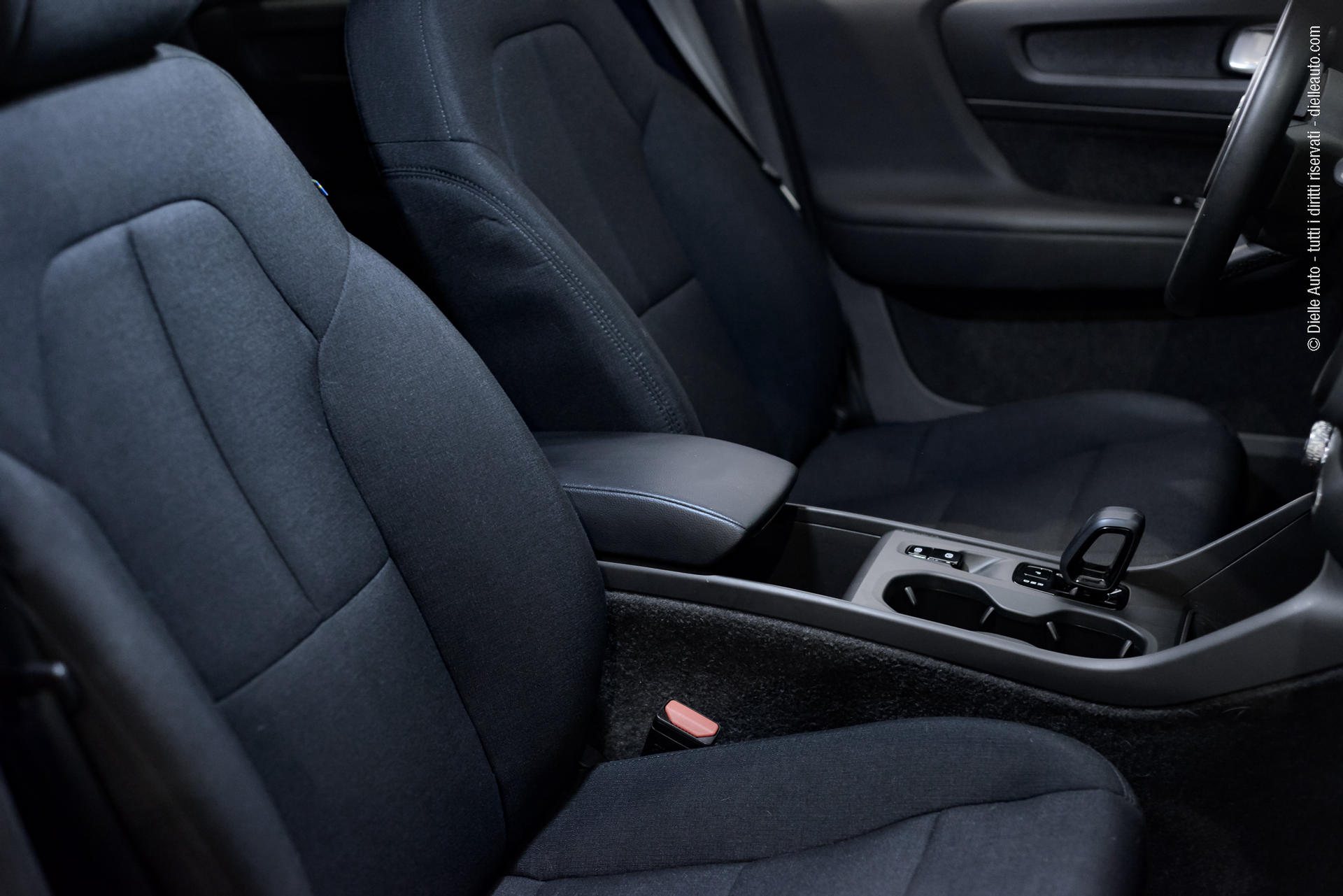 Volvo XC40 2.0 b3 Essential auto
