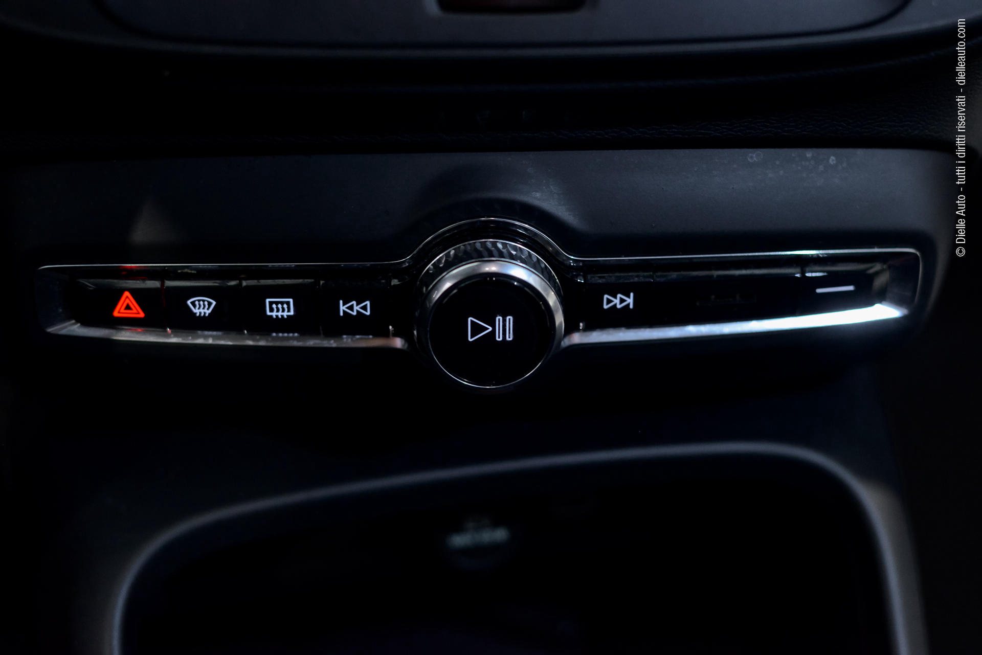 Volvo XC40 2.0 b3 Essential auto